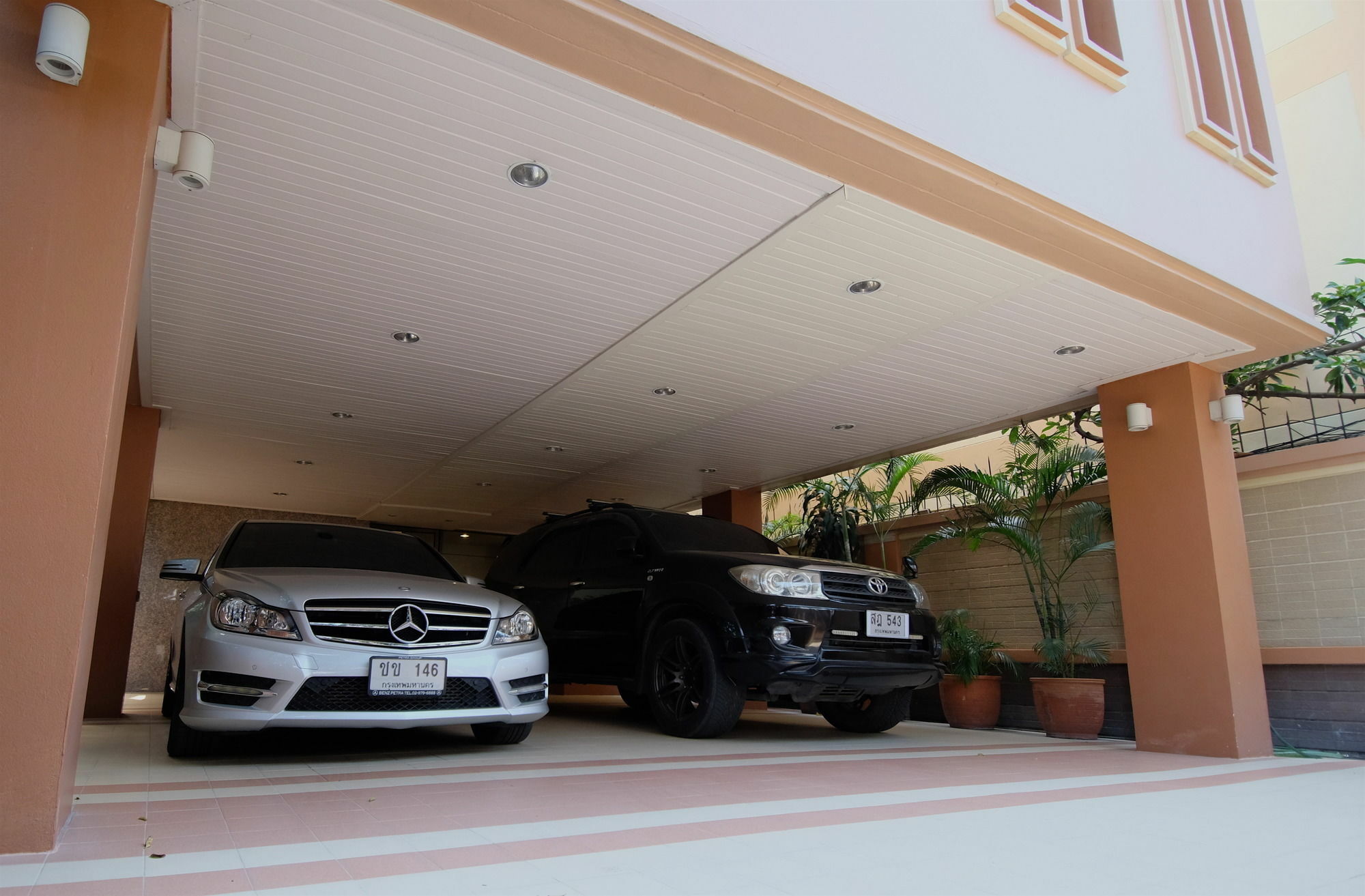 Alameda Suites Hotel Bangkok Luaran gambar